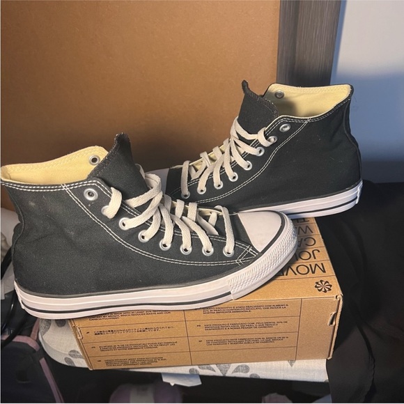 Converse Black and White High Tops chuck taylor shoes - Picture 6 of 8